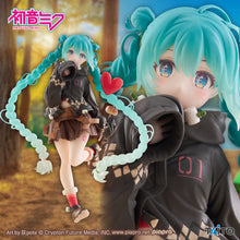 Vocaloid Hatsune Miku Fashion Figure: Outdoor Edition by Taito